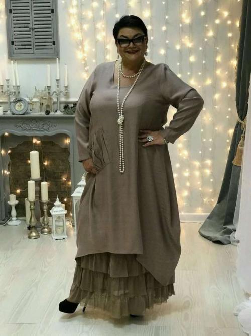 Что одеть на свадьбу женщине 50 лет. Нарядные образы для женщин за 50