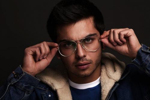 Как подобрать форму солнцезащитных очков. Как выбрать качественные очки по типу защиты? 06