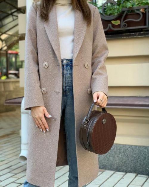 С чем носят длинное пальто. Длинное пальто: подбираем модные сочетания