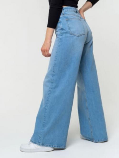 Все фасоны женских джинсов: от классики до модных трендов 08 Все фасоны женских джинсов: от классики до модных трендов 08