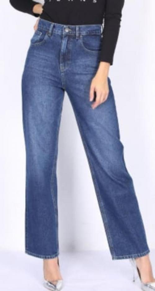 Все фасоны женских джинсов: от классики до модных трендов 02 Все фасоны женских джинсов: от классики до модных трендов 02