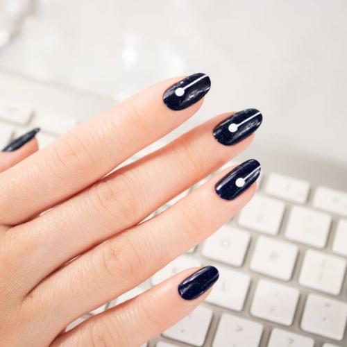 Маникюр 2022. Новинки и модные тенденции в маникюре 2022