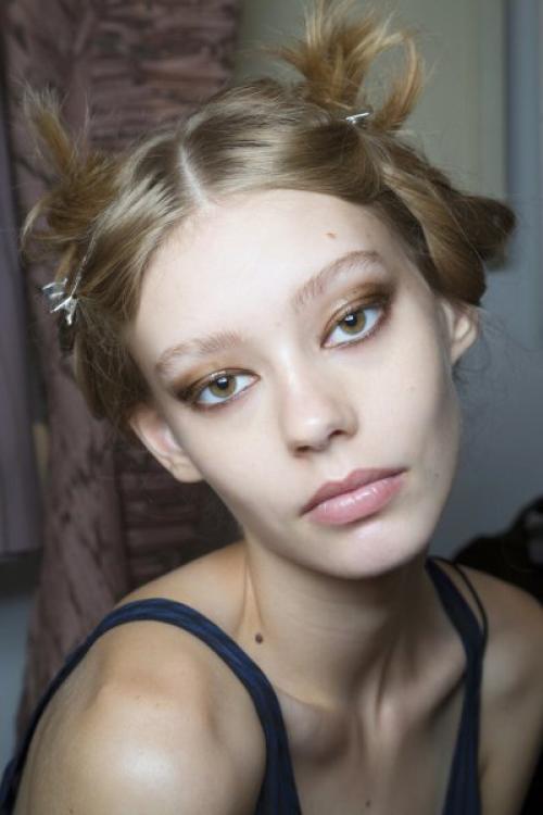 Какие тени подходят к зеленым глазам и русым волосам. Как сделать эффектный макияж обладательнице зеленых глаз и русых волос?