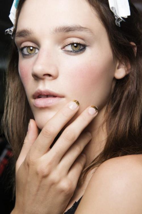 Какие тени подходят к зеленым глазам и русым волосам. Как сделать эффектный макияж обладательнице зеленых глаз и русых волос?