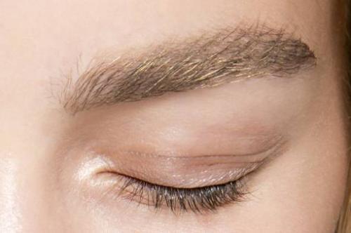 Макияж для увеличения глаз пошагово. Открытый взгляд: как с помощью макияжа сделать глаза больше?