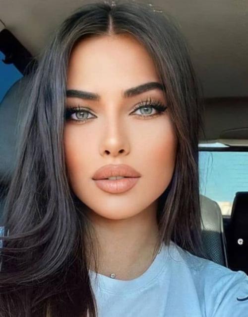 Макияж для голубых глаз блондинок. Макияж для голубых глаз