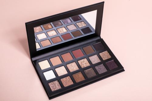 Палетка без теней. Палетка теней Pro Noir, Lorac