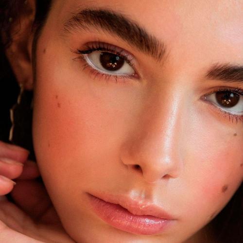 Как сделать белый макияж глаз. Светлый макияж — советы по выбору идей и видео инструкция, как правильно сделать макияж в светлых тонах (105 фото) 38