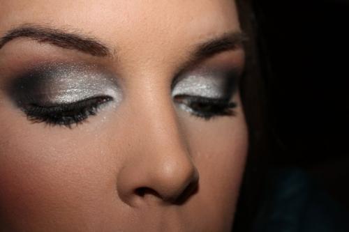 Черный макияж глаз — модные идеи, как сделать современный эффектный черный макияж глаз. 120 фото красивых сочетаний