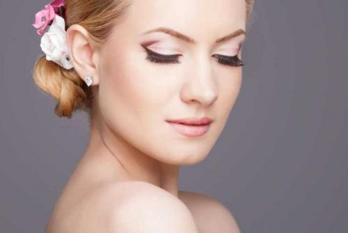 Как сделать белый макияж глаз. Светлый макияж — советы по выбору идей и видео инструкция, как правильно сделать макияж в светлых тонах (105 фото)