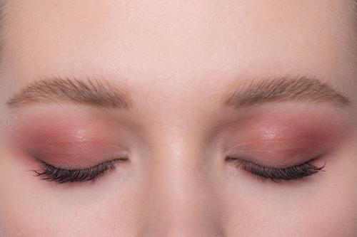 Макияж с Красными тенями. 4 макияжа с красными тенями — на примере палетки Chanel