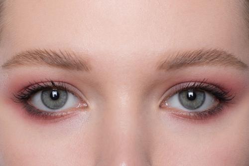 Макияж с Красными тенями. 4 макияжа с красными тенями — на примере палетки Chanel