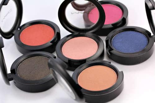 Как правильно наносить тени