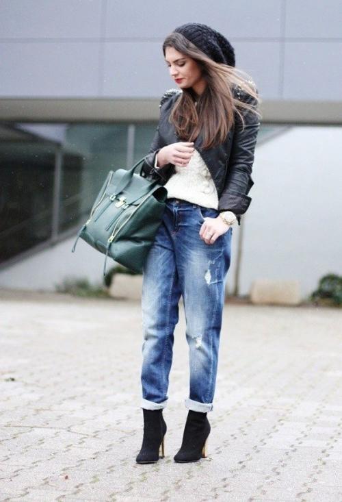 С чем носить широкие джинсы зимой. Как модно носить джинсы зимой