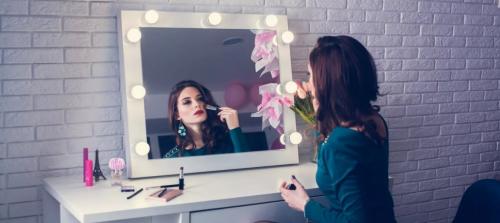 Белые тени для глаз: современный тренд в макияже 17