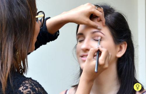 Какие цвета и текстуры белых теней для глаз существуют