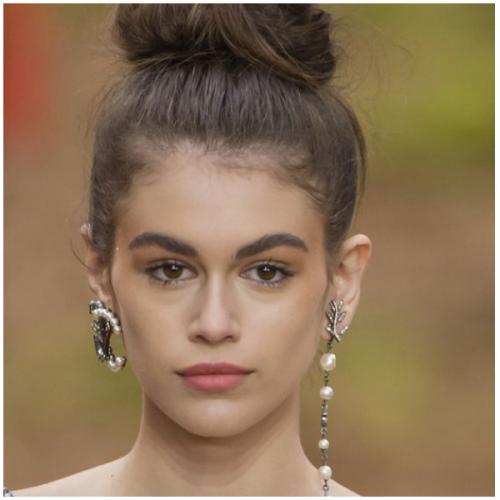 Что делать с пушком у линии роста волос. Гирсутизм - проблема косметологии или опасное расстройство? 08