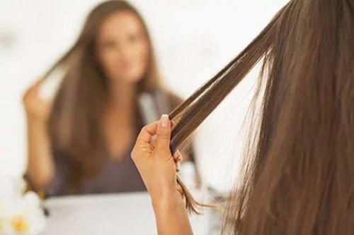 Как придать волосам гладкость. Почему волосы теряют блеск и шелковистость?