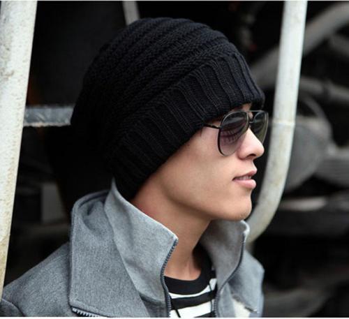 Как правильно носить шапку мужчине. Как носить шапку носок мужчинам