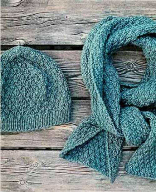 Осенние шапки для женщин от 40 лет. Рассмотрим подробнее популярные модели вязаных шапок. 03