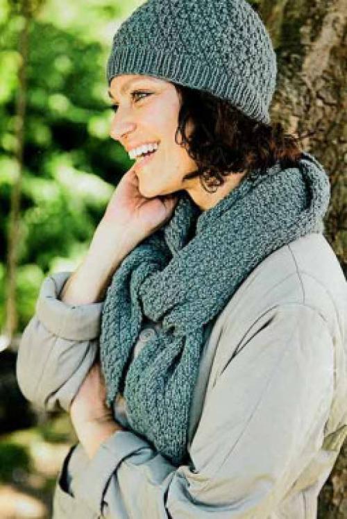 Осенние шапки для женщин от 40 лет. Рассмотрим подробнее популярные модели вязаных шапок. 02