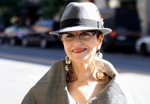 Головные уборы для женщин после 50 лет. Головные уборы весна 2021 для женщин после 50 лет: тренды, советы стилистов, фото