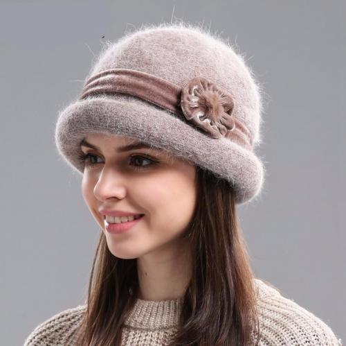 Головные уборы для женщин зима посл.  Какие головные уборы выбирать после 40 лет