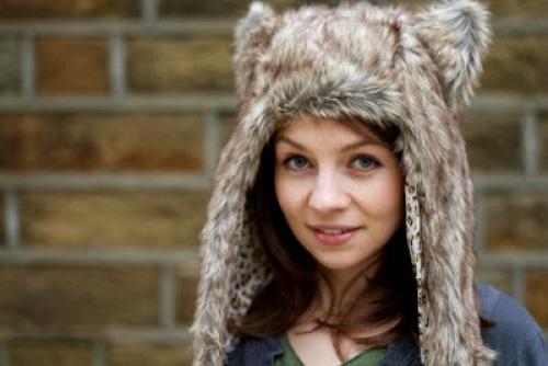 Головные уборы для женщин с круглым лицом. Головной убор для круглого лица, как подобрать подходящий?