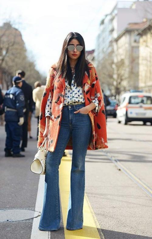 Выбирай стиль: 5 популярных видов женских джинсов на резинке 02