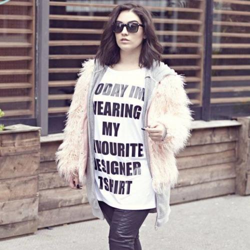 Мода осень 2021 для полных женщин з.  Модная одежда для полных осень-зима 2021-2022: принты