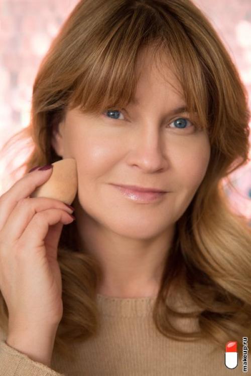Как сделать макияж, который не выглядит староватым для женщин 50+. Макияж для женщин старше 50 лет: пошаговая инструкция
