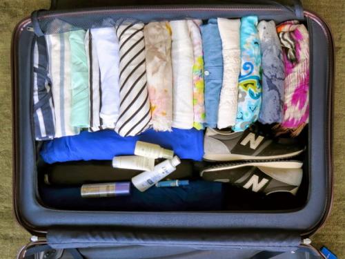 Как быстро собраться на отдых. Учимся собирать чемодан на отдых к морю правильно и компактно