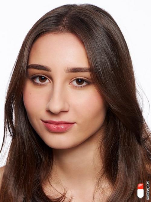 Как создать грамотный макияж для рабочего дня. Макияж деловой женщины: как создать?