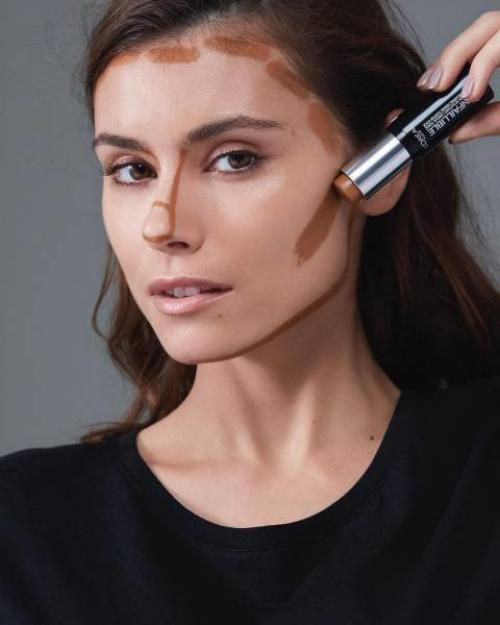 Как нанести макияж на щеки. Сгладить углы: как округлить щеки с помощью макияжа