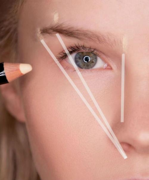 Как нанести блеск на брови, чтобы они выглядели естественно и аккуратно. Как красить брови, чтобы они выглядели естественно