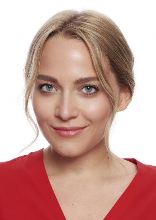 Как нанести основу, чтобы макияж выглядел естественно. Натуральный макияж: фотоинструкция