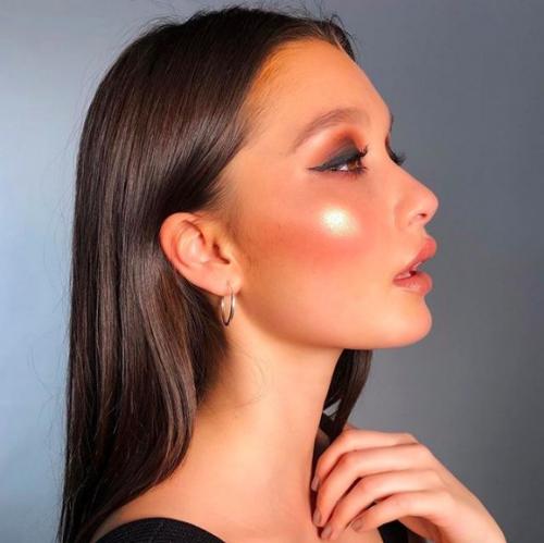 Хайлайтер для лица, что это такое и как им пользоваться. Хайлайтер: подробное бьюти-досье