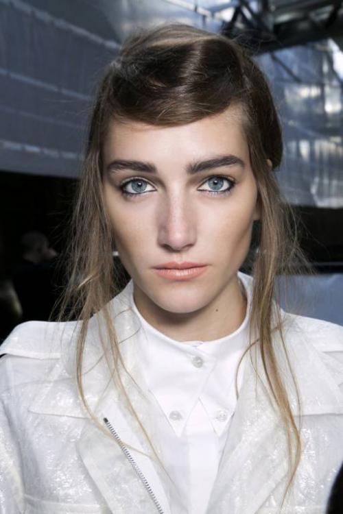 Что такое карандашная техника при макияже глаз. Как правильно подвести глаза карандашом?