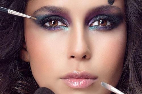 Как создать грамотный макияж для вечеринок и светских мероприятий. Вечерний макияж: пошаговые уроки (70 фото)