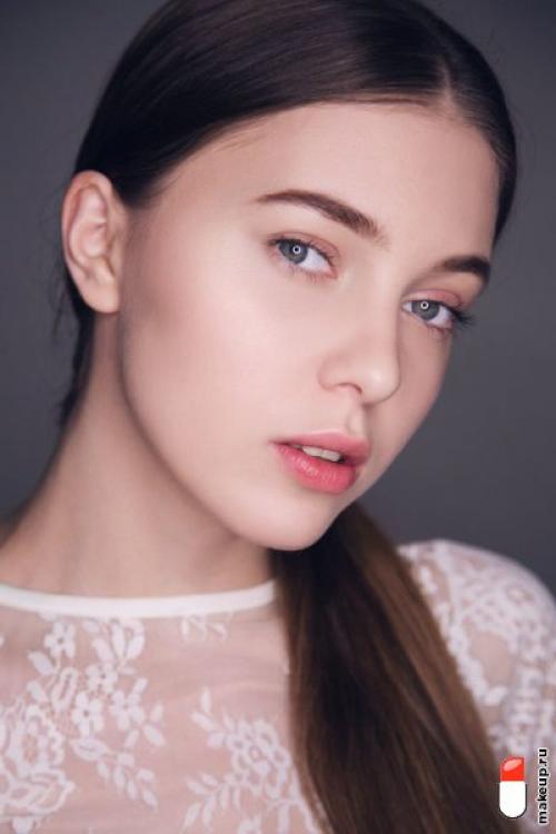 Какие приемы используются при макияже для начинающих. Как научиться краситься?