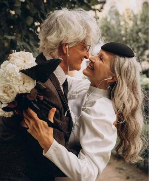 В 50 лет вышла замуж. Замужество после 50: сказка и взаимопонимание или сущий ад и заботы 13