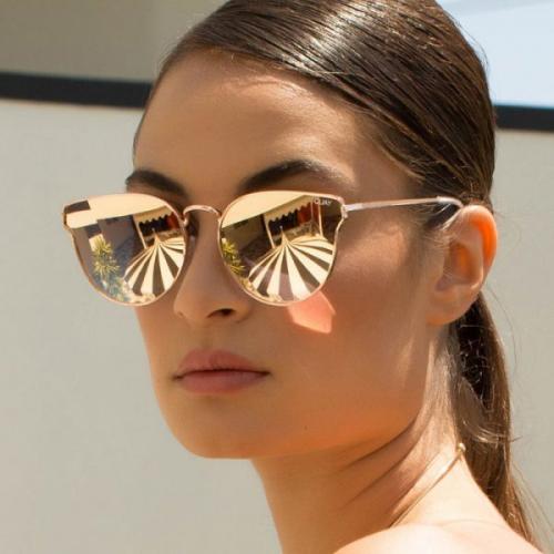 Очки для овального лица 2021. Выбираем солнцезащитные очки правильно