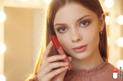 Какие основные шаги для создания ежедневного макияжа. Основы макияжа для начинающих