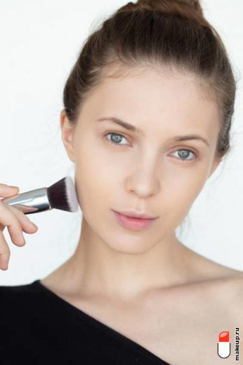Как скрыть недостатки кожи за короткое время. Как сделать макияж без тонального крема и консилера: пошаговая инструкция