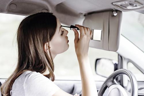 Какие основные продукты необходимы для быстрого макияжа. Быстрый макияж: как накраситься за пару минут?