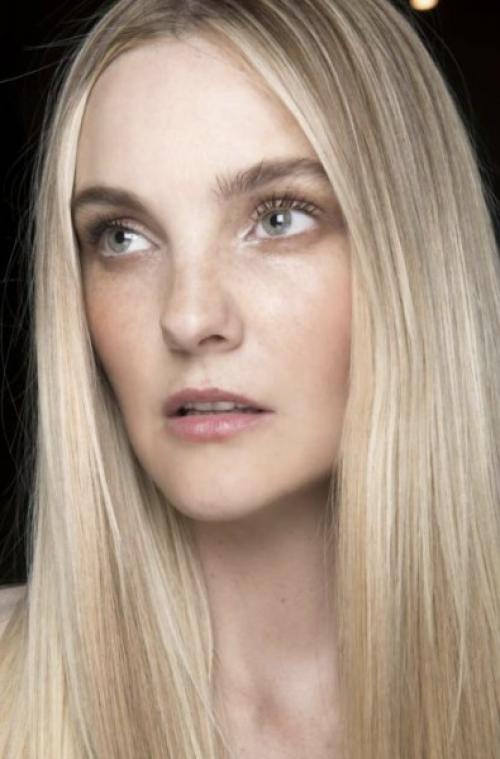 Как выбрать подходящий тон основы для легкого макияжа. Элементарно, Ватсон: легкий макияж и его особенности