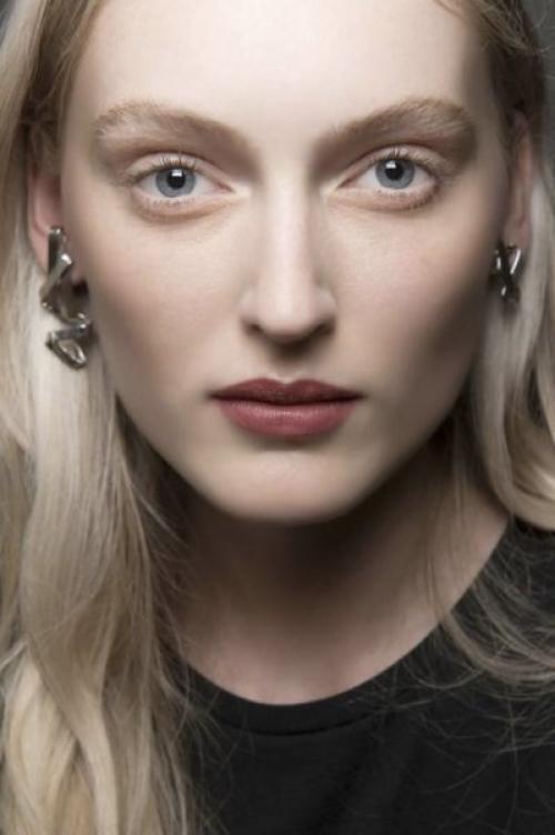 Как выбрать подходящий тон основы для легкого макияжа. Элементарно, Ватсон: легкий макияж и его особенности