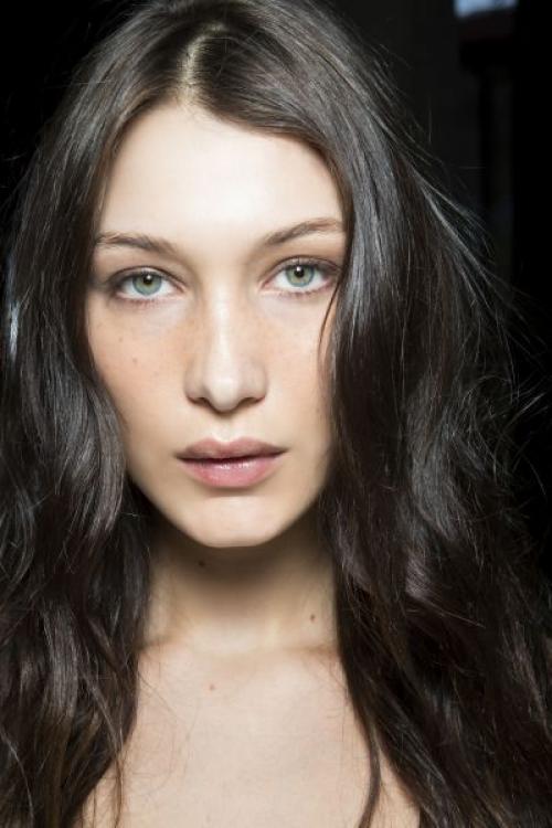 Как выбрать подходящий тон основы для легкого макияжа. Элементарно, Ватсон: легкий макияж и его особенности