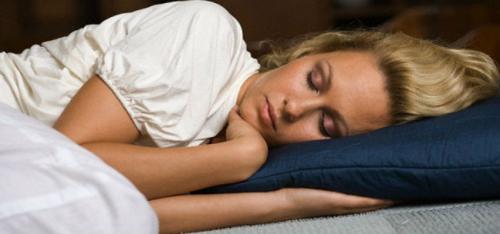 Полезно ли спать на полу или любой другой твердой поверхности. Сон на полу – мода или здоровье? 02 Полезно ли спать на полу или любой другой твердой поверхности. Сон на полу – мода или здоровье? 02