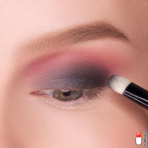 Какие основные техники нанесения макияжа помогут создать идеальный образ. Основы макияжа: 3 правила